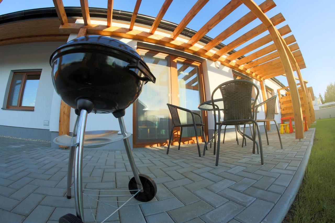 Kamilli Appartement Bešeňová Buitenkant foto