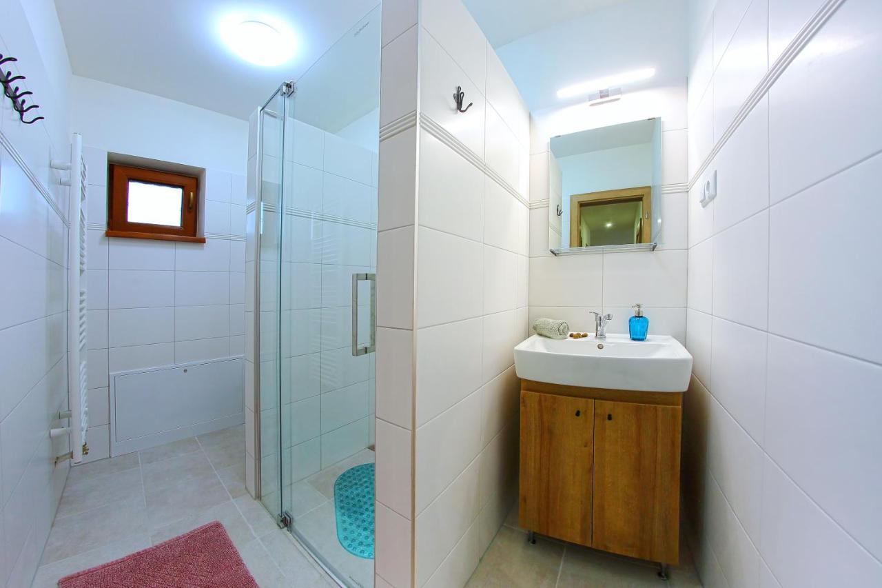 Kamilli Appartement Bešeňová Buitenkant foto