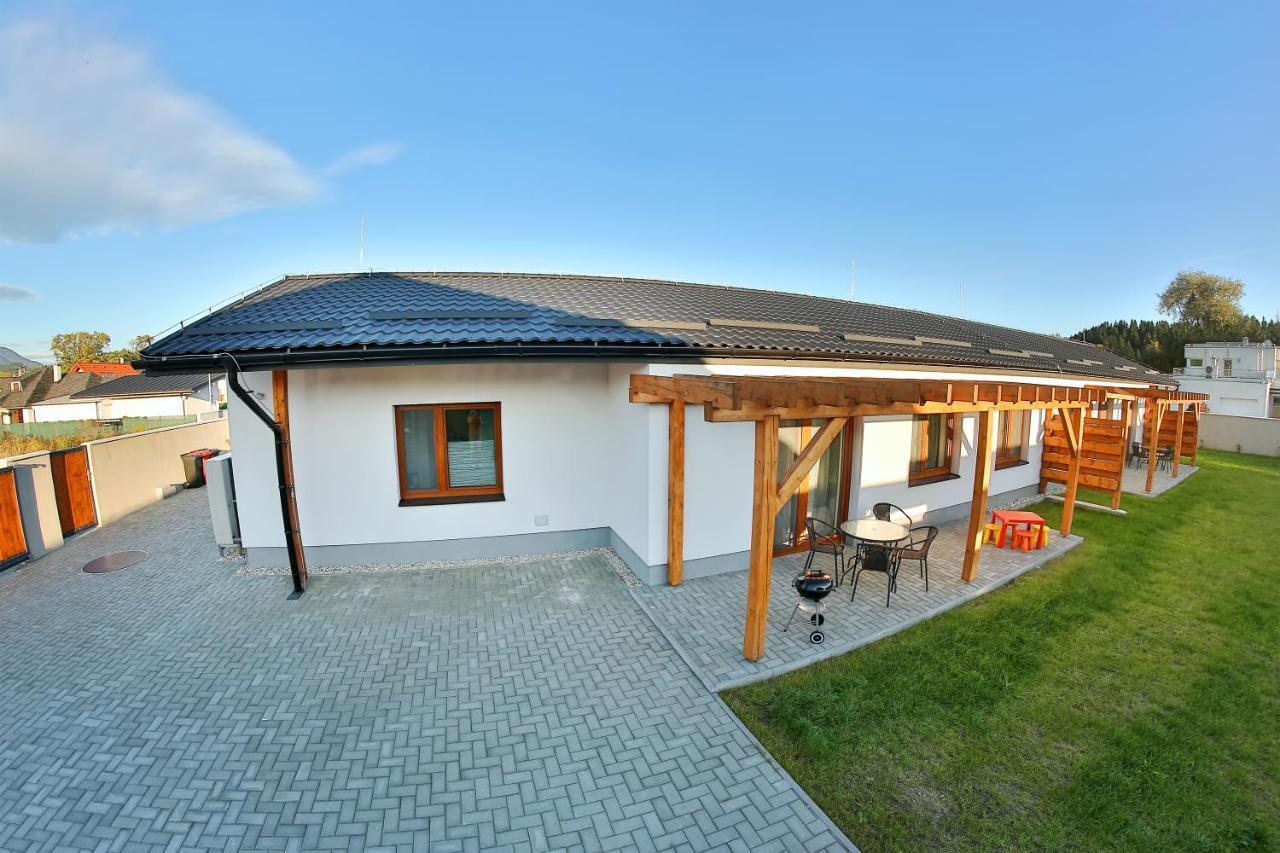 Kamilli Appartement Bešeňová Buitenkant foto