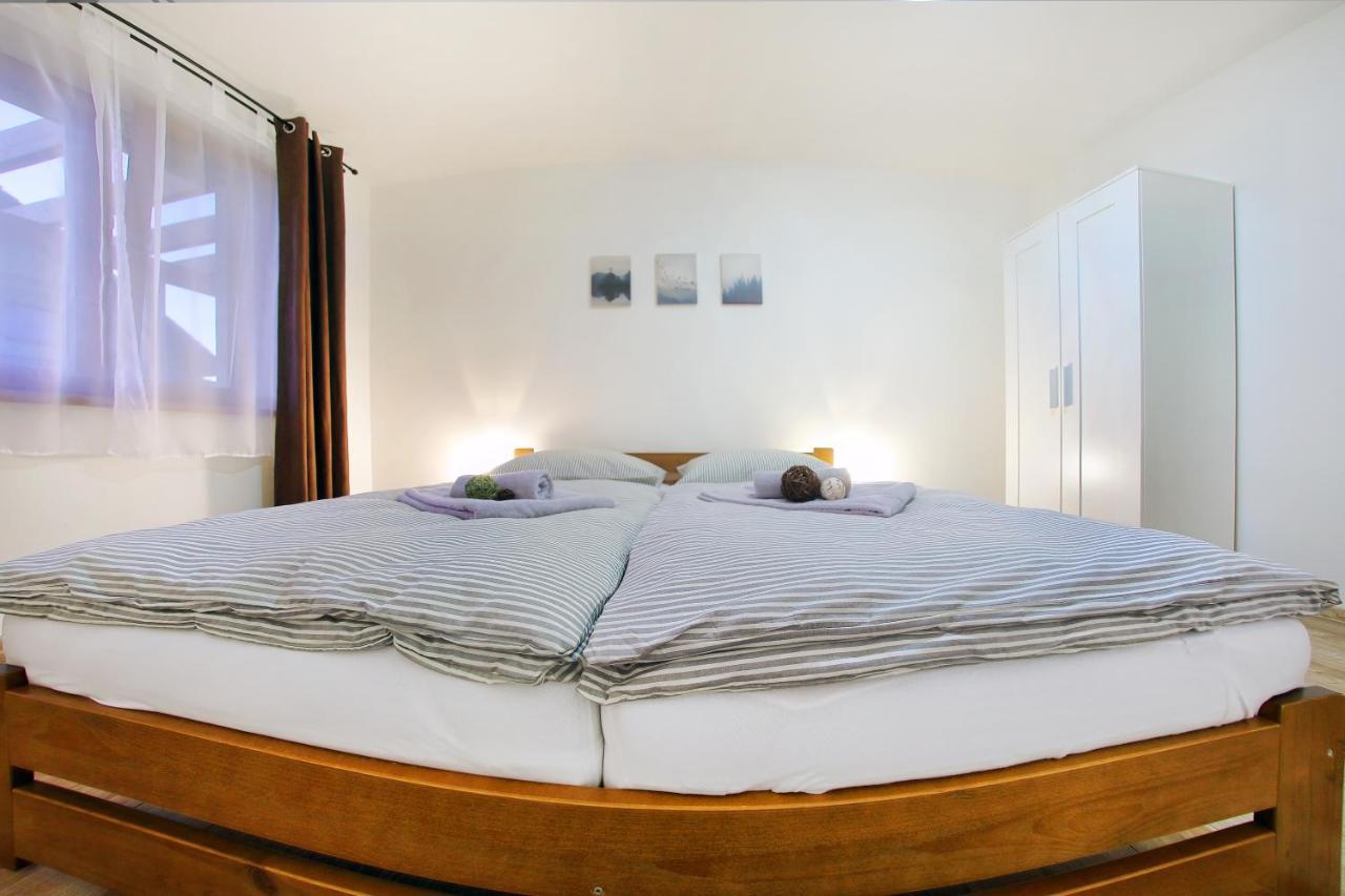 Kamilli Appartement Bešeňová Buitenkant foto