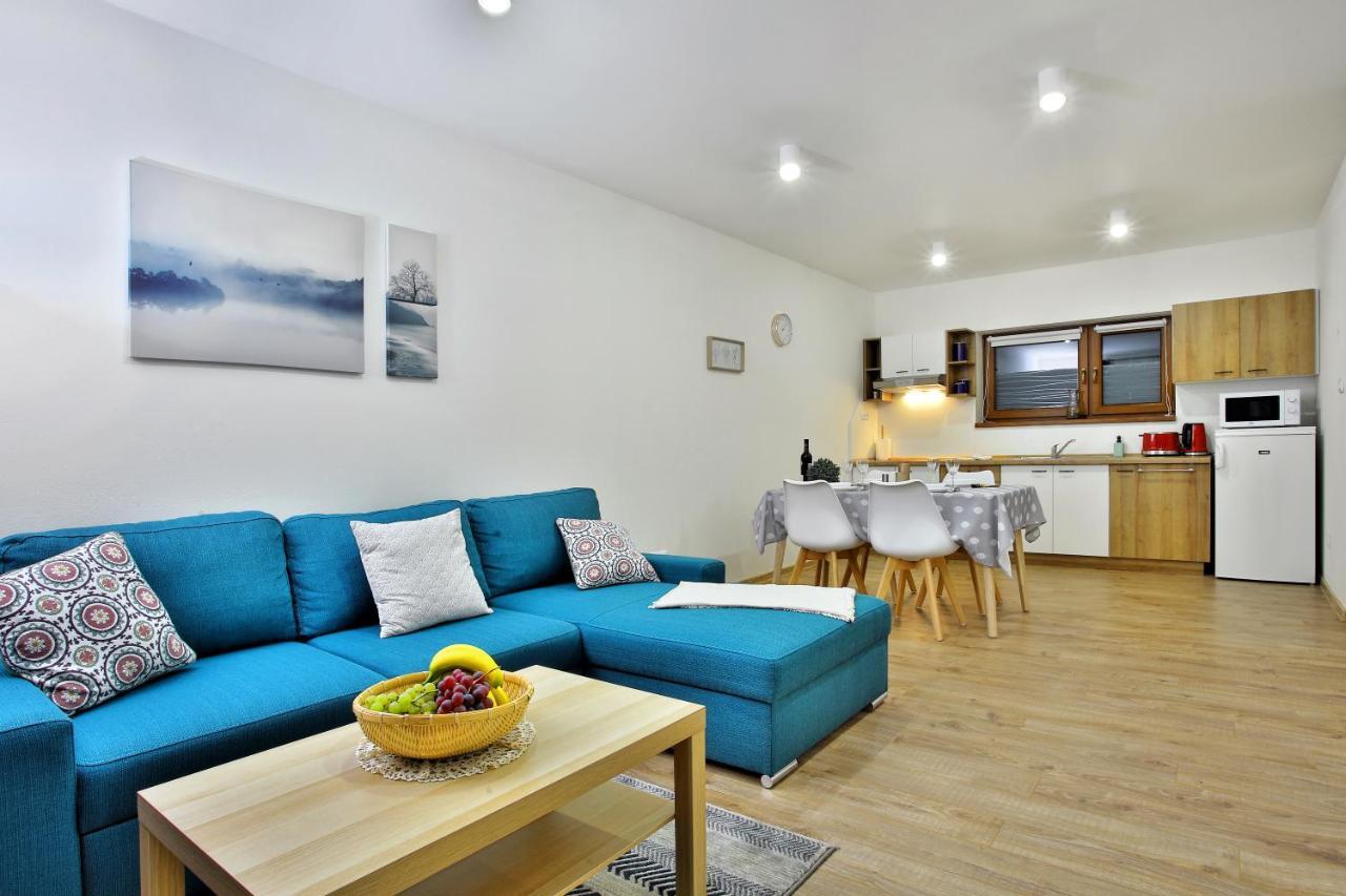 Kamilli Appartement Bešeňová Buitenkant foto