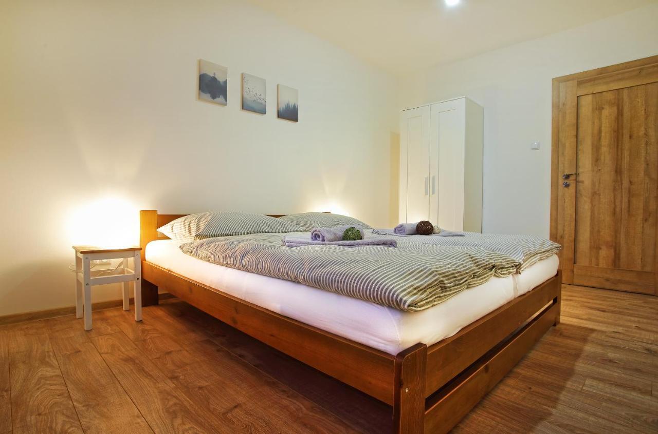 Kamilli Appartement Bešeňová Buitenkant foto