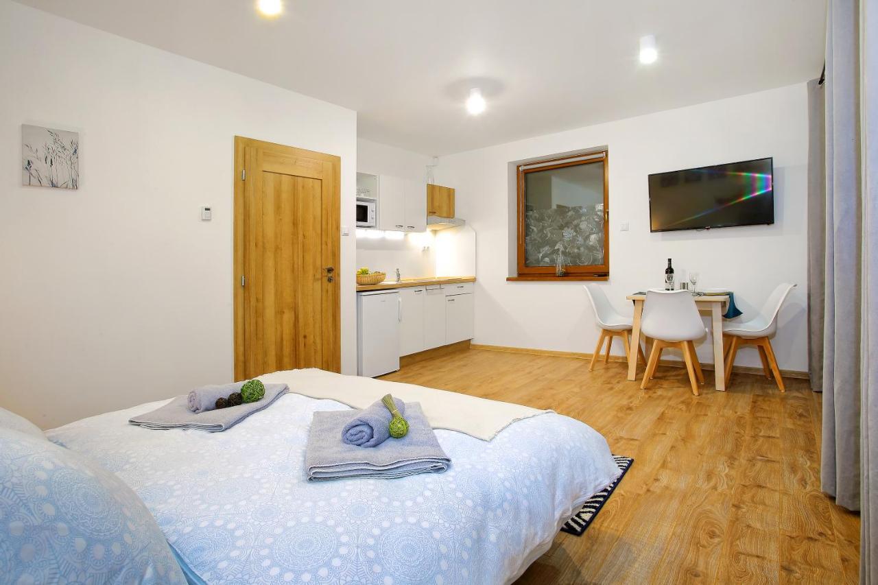 Kamilli Appartement Bešeňová Buitenkant foto